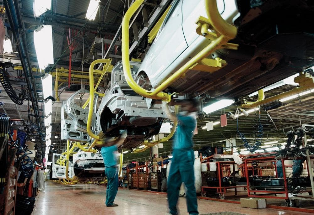 innovations-investments-and-trends-in-auto-manufacturing-1709657346