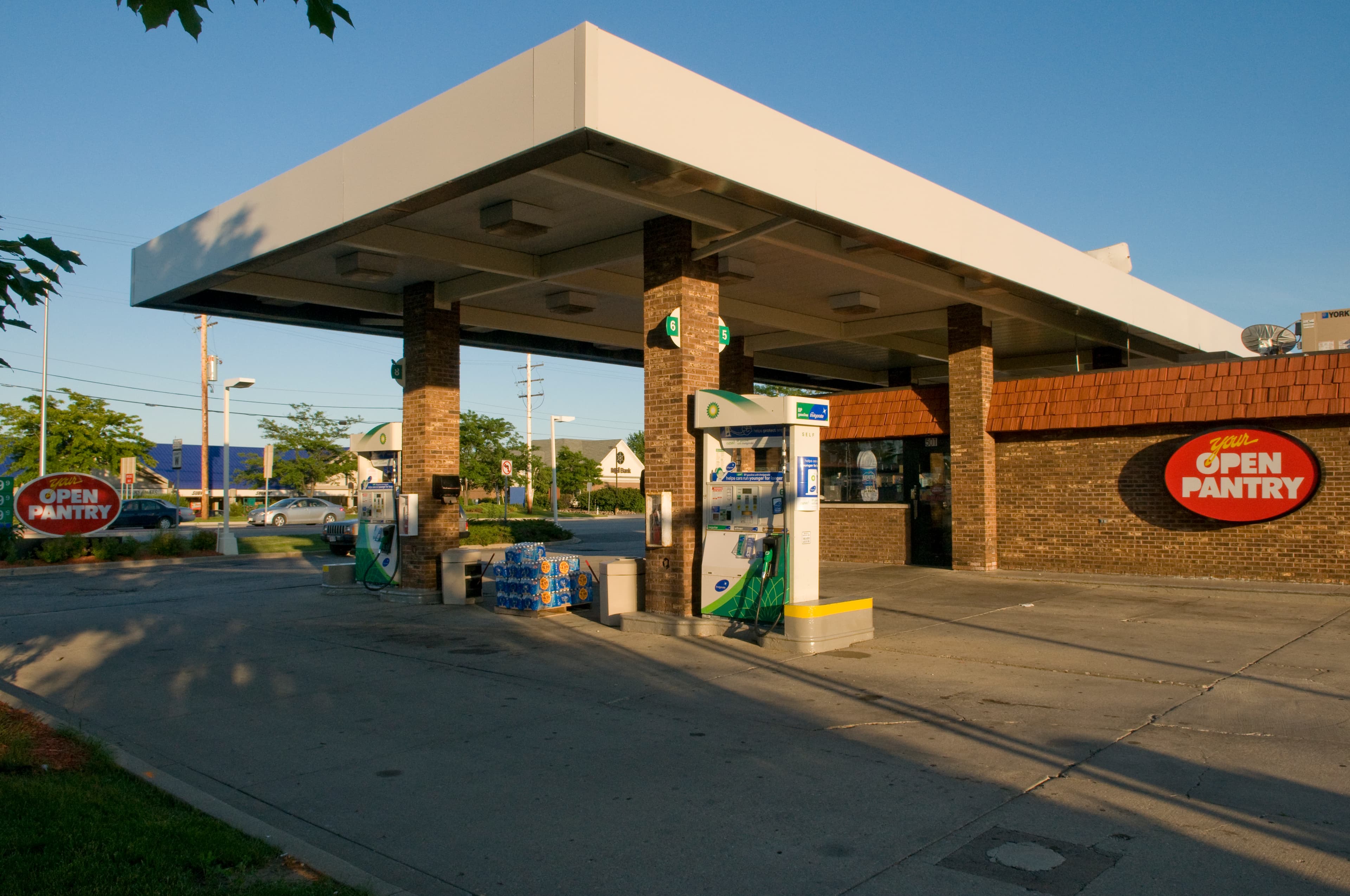 golden hour at the gas station