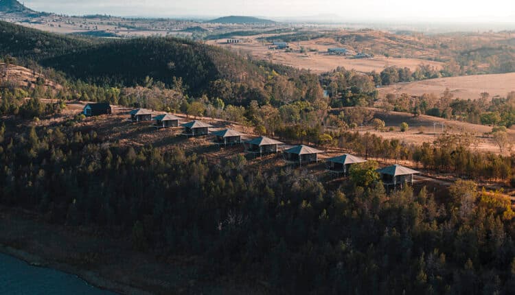 4d3e8c09-travmedia asia 1670076 wilderluxe lake keepit-5-750x430