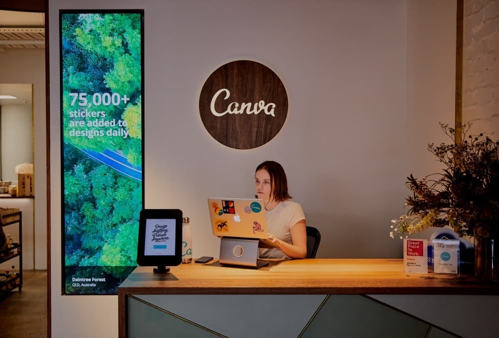 220209 Guest A7307660 r1 220209 Guest A7307668 r1