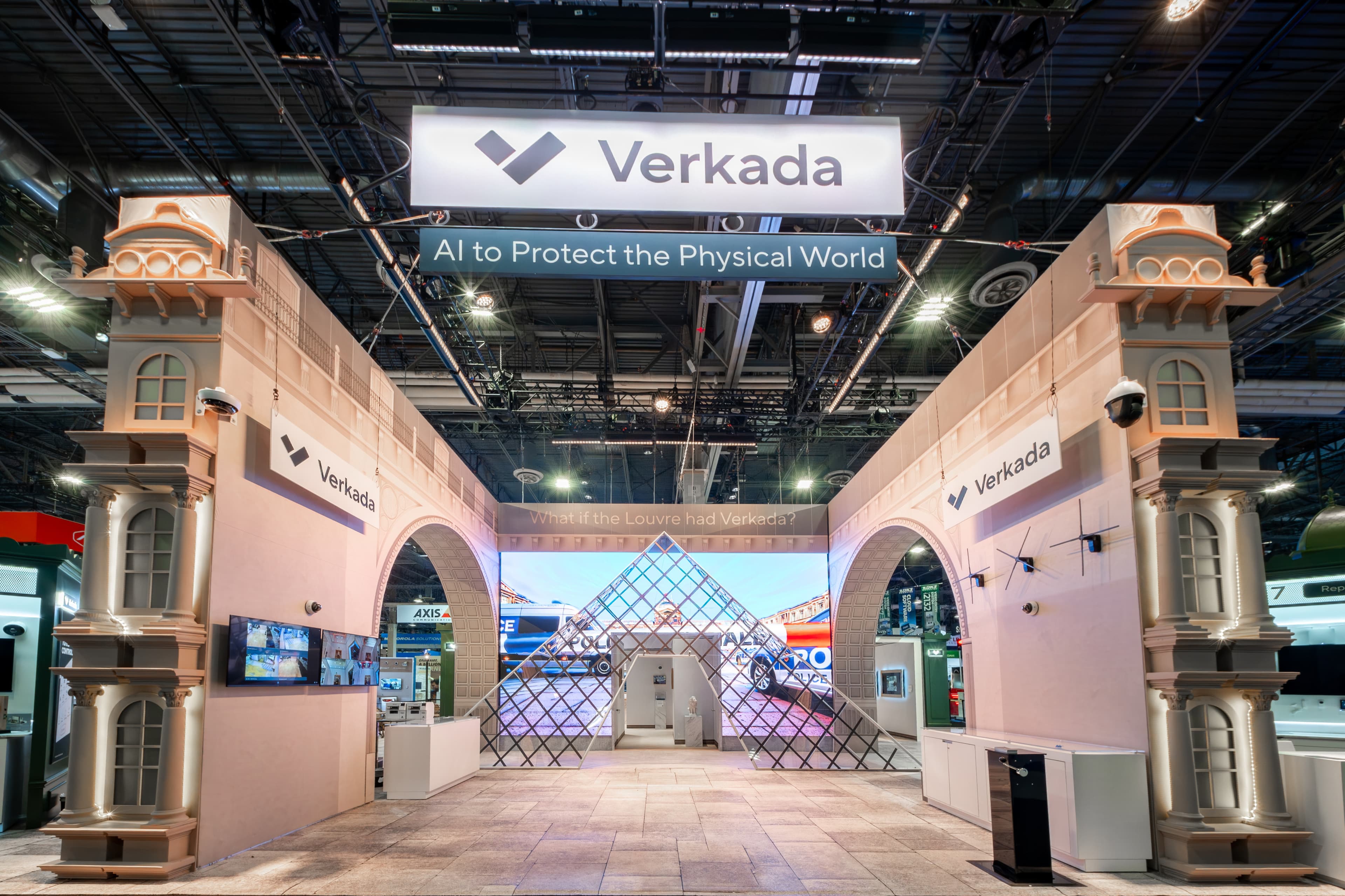 ISCW 26: front of booth