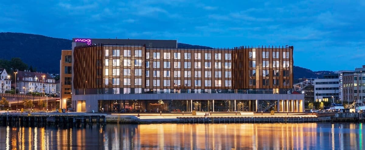 OX BGOOX exterior37-1920x790